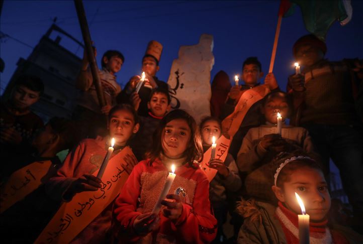 Palestinian youths slam so-called Mideast peace plan
