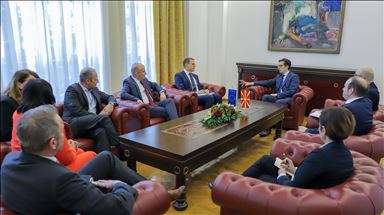 Средба на претседателот Пендаровски со европратениците Шидер, Кјучук и Валсман и евроамбасадорот Жбогар