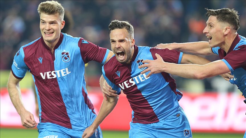 Trabzonspor beat Fenerbahce 2-1 with first-half goals