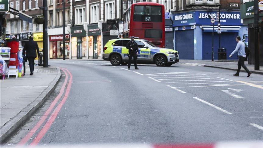 UK: Man shot dead by police after stabbing attack