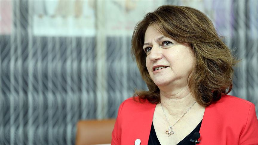 Lillifer hemşire 5 yılda 8 ameliyatla yendiği kansere savaş açtı