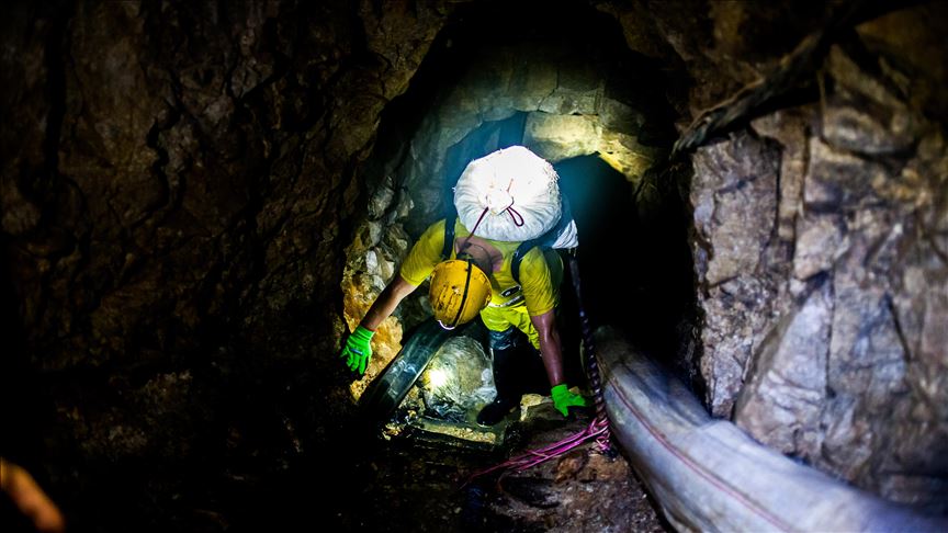 Tambang emas di Guinea runtuh, 8 orang tewas