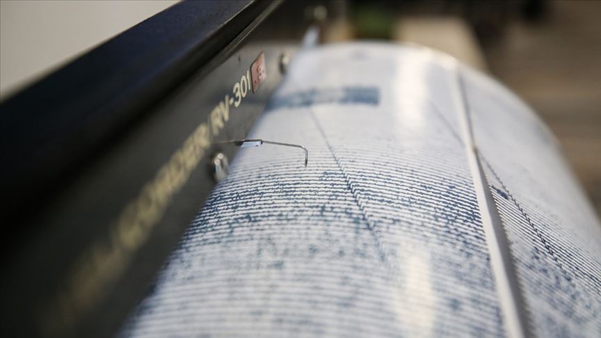Manisa'da 4,3 ve 4,8 büyüklüğünde iki deprem