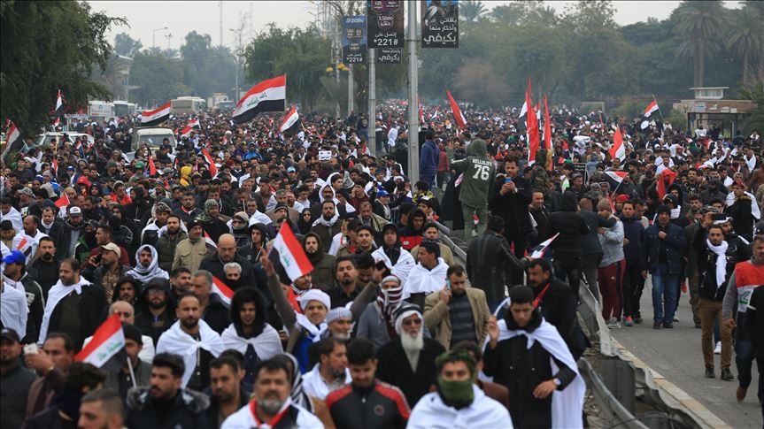 العراق الصدر يأمر أنصاره بعدم قمع المتظاهرين