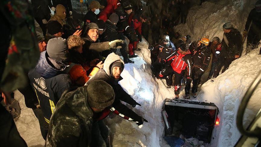 At least 5 killed in avalanche in eastern Turkey