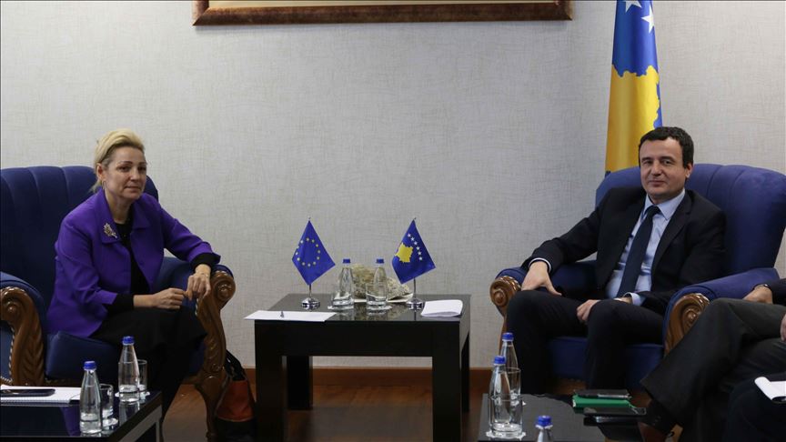Kosovë, Kurti dhe Osmani takohen me ambasadoren e BE-së në Prishtinë