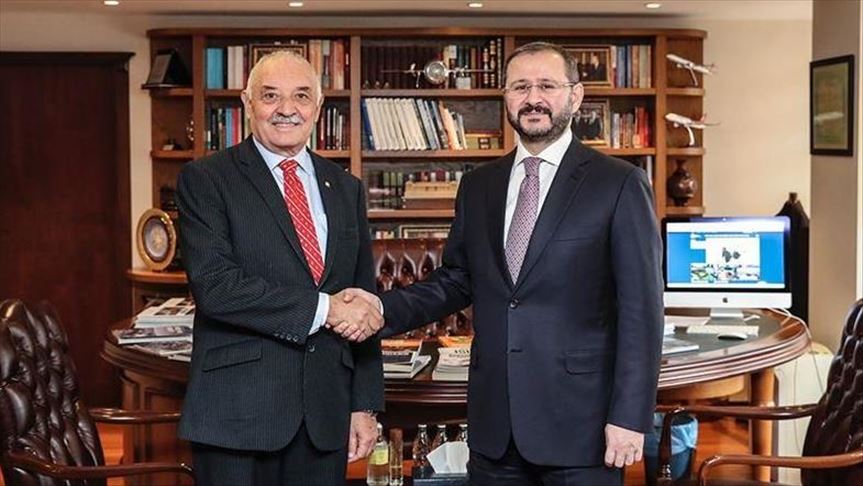 Embajador de Paraguay visita la Agencia Anadolu en Ankara 