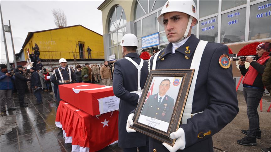 Şehitlerimizi uğurluyoruz