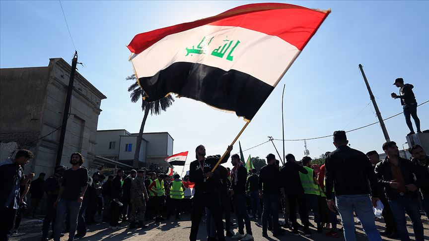 Sadr İran için Iraklı göstericileri terk etti
