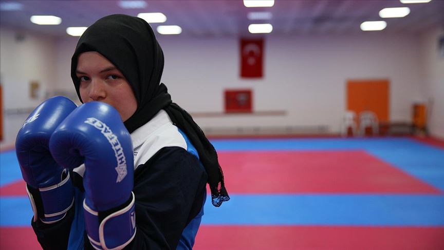 Şeker hastalığına iyi gelmesi için başladığı sporda Türkiye şampiyonu oldu