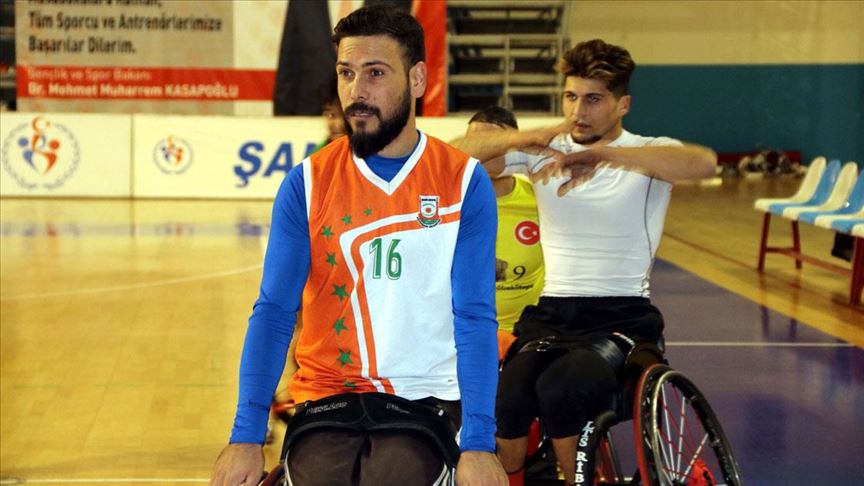 Cezayirli Engelli Basketbolcu Kariyer Hedefleri Icin Sanliurfa Da
