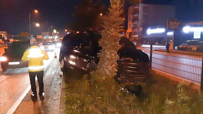 AK Parti Genel Başkan Yardımcısı Özhaseki trafik kazasında yaralandı