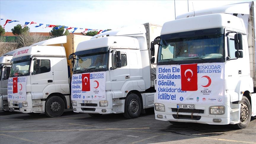 بلدية تركية ترسل 61 شاحنة مساعدات إنسانية إلى إدلب