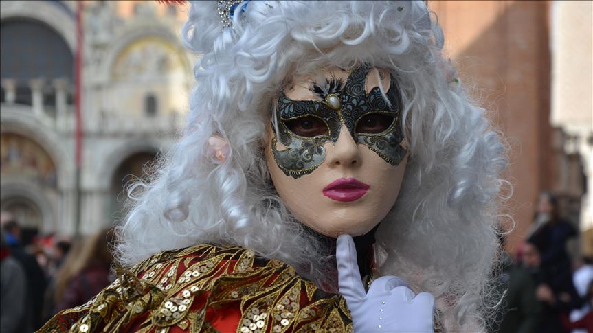 U Veneciji počeo čuveni karneval koji slavi ljubav, igru i ludorije