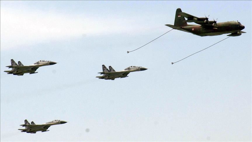 Pesawat tempur Israel serang Hamas di Gaza