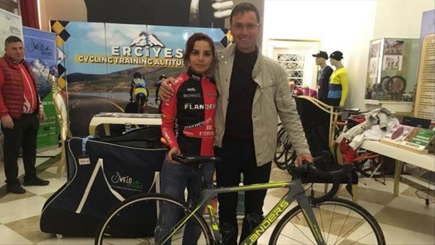 Turkish cyclist Bekar joins Belgian ASFRA Racing team