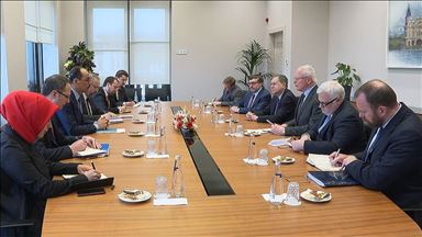 Turkey's presidential spokesman, US envoy discuss Syria