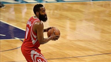 NBA, Harden dhe Westbrook sjellin fitoren e Rockets ndaj Celtics