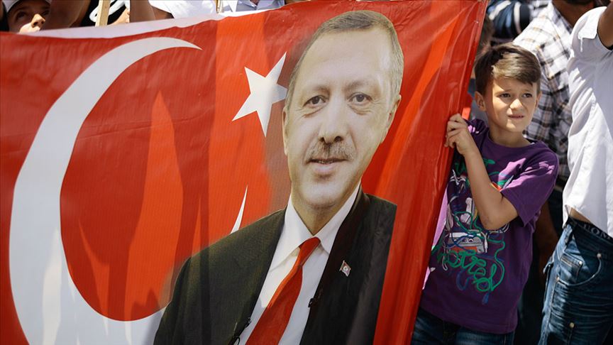 Kuzey Makedonya'da 'en sevilen dünya lideri' Cumhurbaşkanı Erdoğan oldu