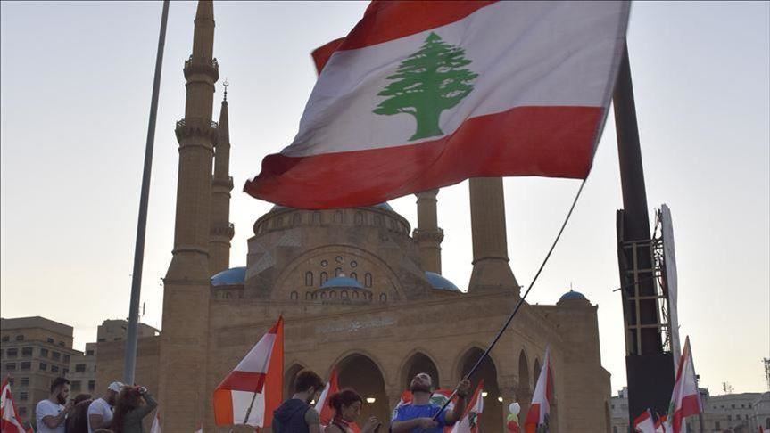 حكومة لبنان تبحث خيارات سداد سندات بـ1.2 مليار دولار