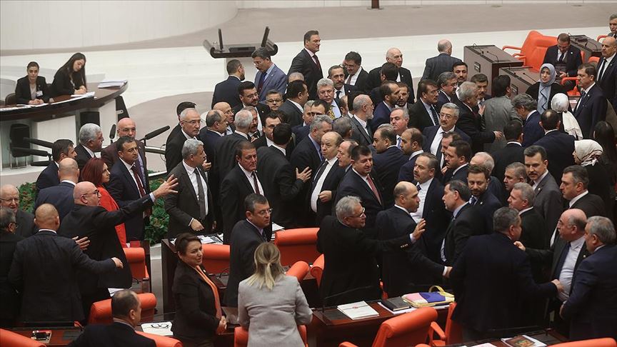 TBMM Genel Kurulunda gerginlik
