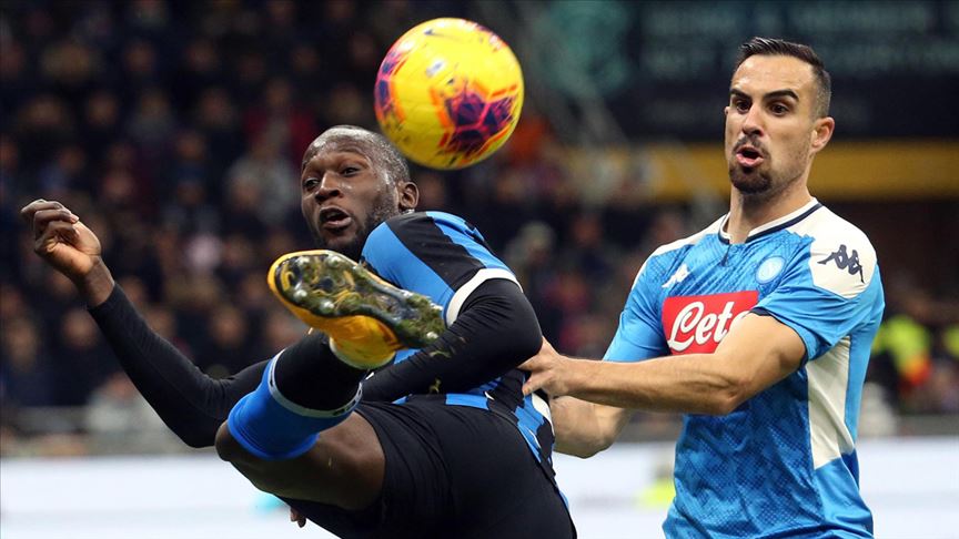 Napoli, kupada Inter'den avantajlı skorla döndü 