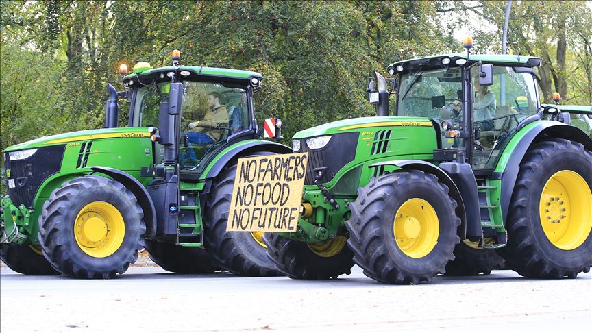Masivas protestas de agricultores en España por bajas ganancias