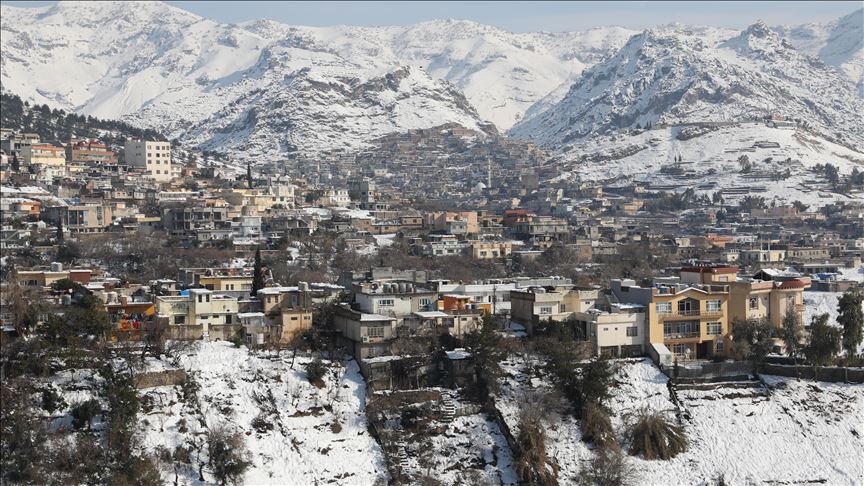 شهپۆلێكی بهفر بارین ئاکرێی گرتووەتەوە
