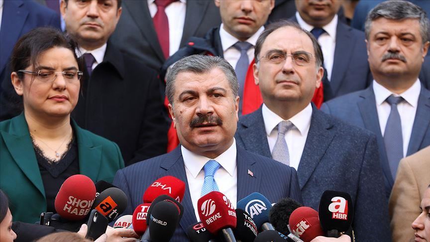 Turqi, lirohen nga karantina 42 të evakuuarit nga Kina, pëfshirë shtetasen shqiptare