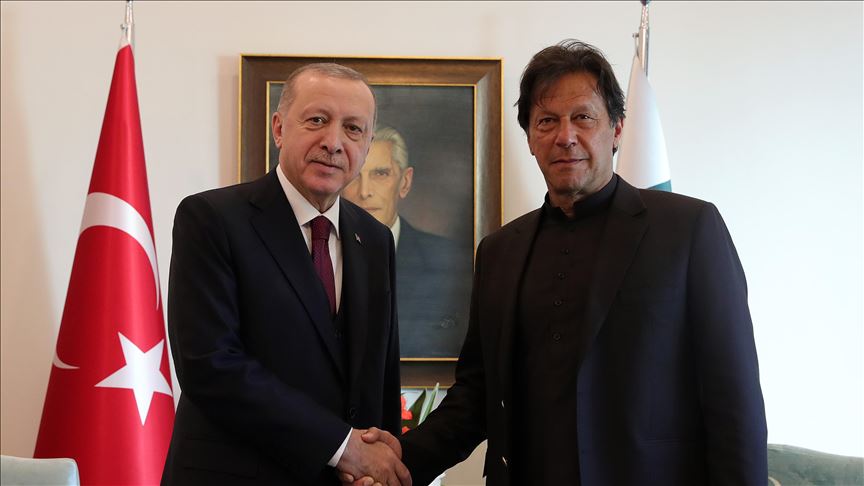 Эрдоган встретился с пакистанским премьером