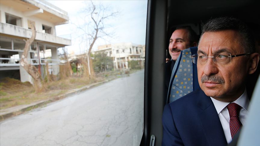 Cumhurbaşkanı Yardımcısı Fuat Oktay, kapalı Maraş'ı ziyaret etti