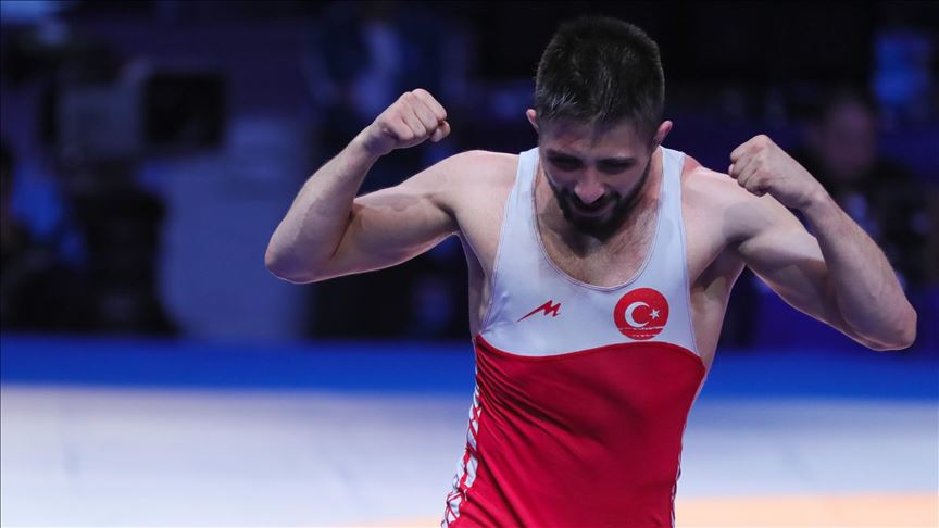 Turkish wrestler bags silver in European Championships