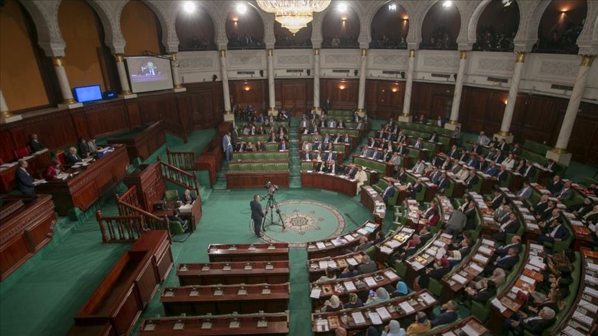Túnez: el Primer Ministro pospone la presentación del equipo de gobierno
