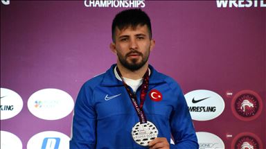 Lutte / Rome 2020 : Süleyman Atlı en Argent, Haydar Yavuz en Bronze