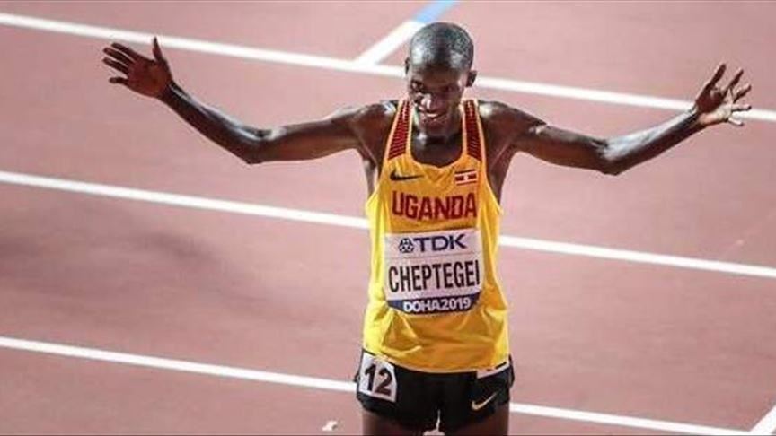 Pelari Uganda Cheptegei pecahkan rekor dunia