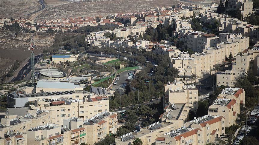 رفضا للتطبيع.. مجهولون يرشقون مطعما فلسطينيا بعبوات حارقة