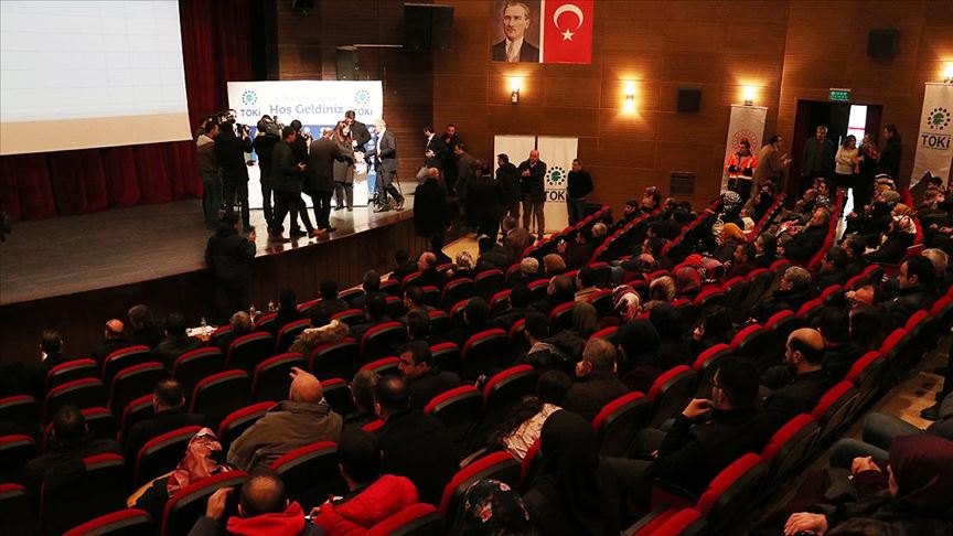 Elazığ'da 132 rezerv konut kurayla depremzedelere tahsis edildi