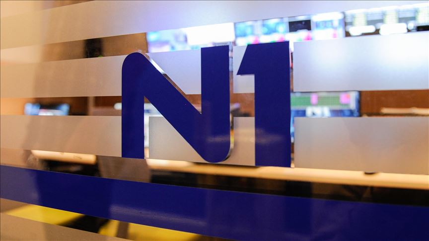 Službeni automobil N1 televizije oštećen u Nišu