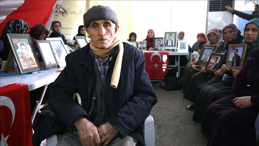 Du malbatên din jî beşdarî çalakiya rûniştinê ya dayîkên Diyarbekirê bûn