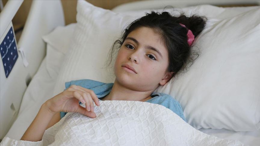 Kucuk Aysenur Un Omurga Egriligi Ozel Yontemle Duzeltildi