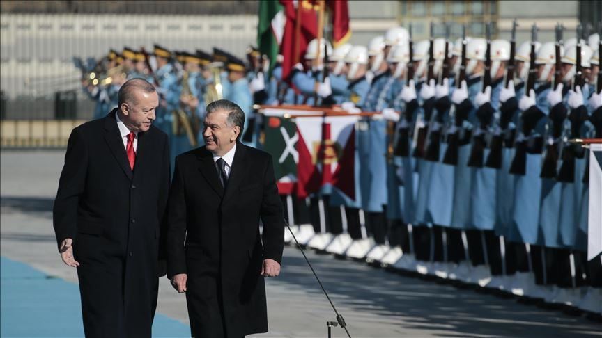 أردوغان يستقبل نظيره الأوزبكي في أنقرة