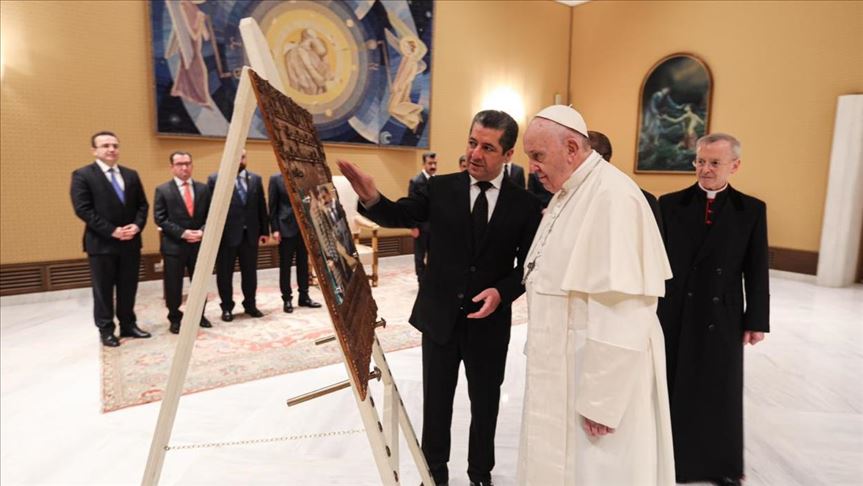 بارزاني يبحث مع بابا الفاتيكان أوضاع المسيحيين في العراق