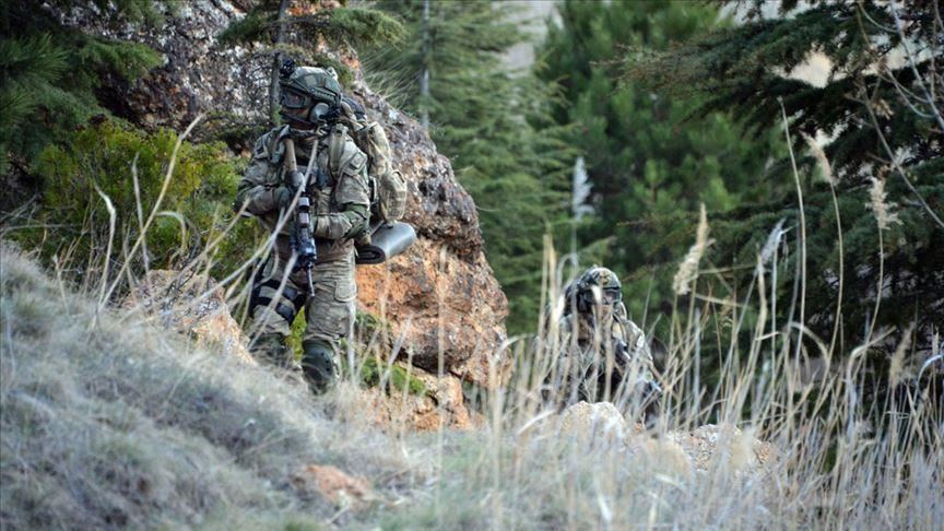 Turqi, dorëzohen 3 terroristë të YPG/PKK-së