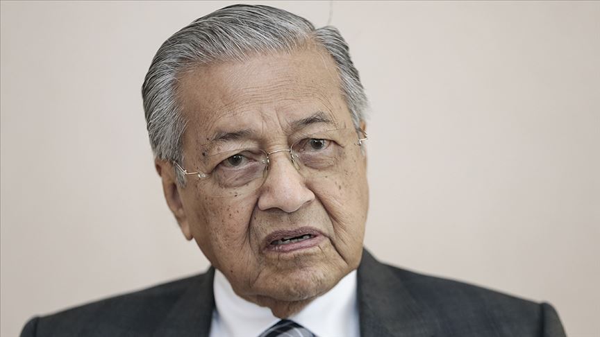 Malezya Başbakanı Mahathir kasımdan sonra görevini devredeceğini açıkladı