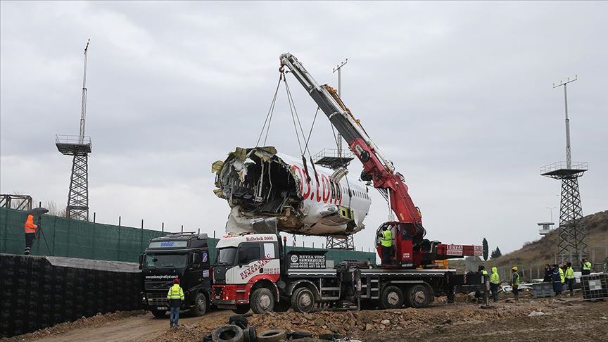 Sabiha Gökçen Havalimanı'nda pistten çıkan uçağın ön raporu 1 ay içinde hazırlanacak 