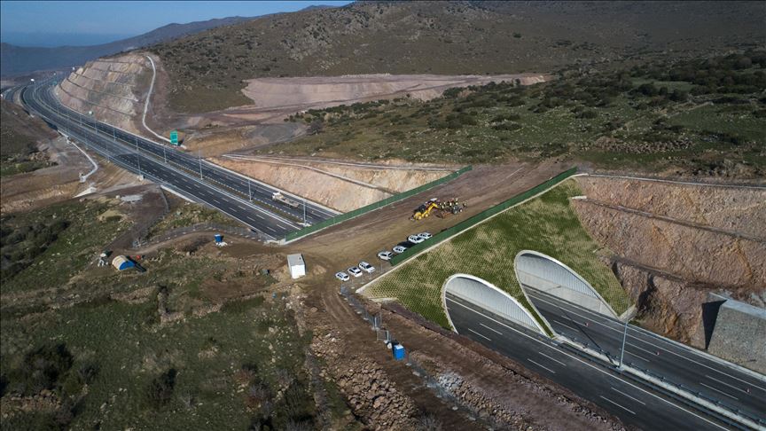 İzmir ve bölge trafiğine nefes aldıracak otoyol açılıyor