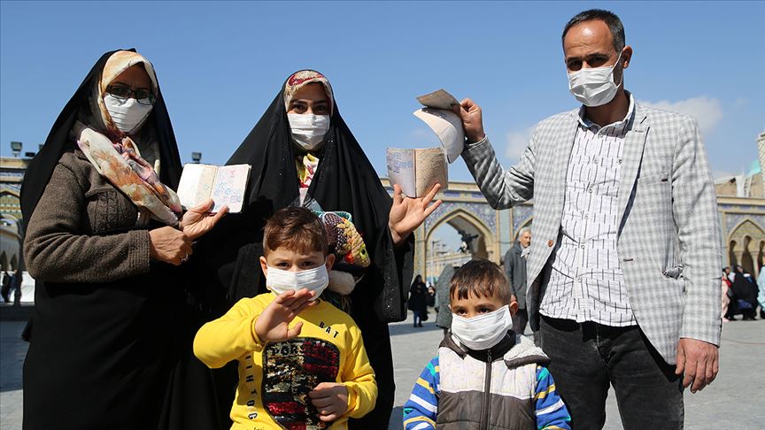 İran'da seçimler koronavirüs vakalarının gölgesinde geçiyor
