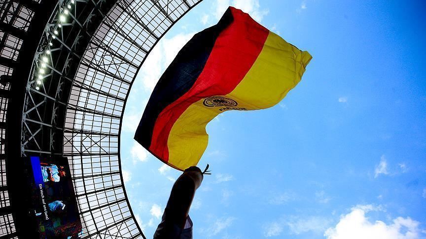 Ekipet gjermane të futbollit do të veshin fanella kundër urrejtjes dhe racizmit 