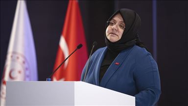 Aile, Çalışma ve Sosyal Hizmetler Bakanı Selçuk: Çalışma hayatında biz de devlet olarak üçüncü bir aktörüz