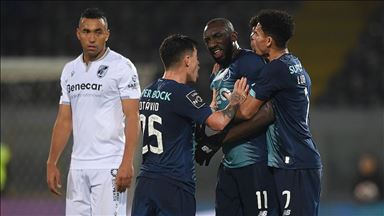 Avrupa'da yükselen ırkçılık futbolu da zehirliyor